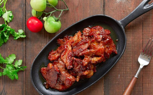 Thịt nạc vai kho rim mặn ngọt